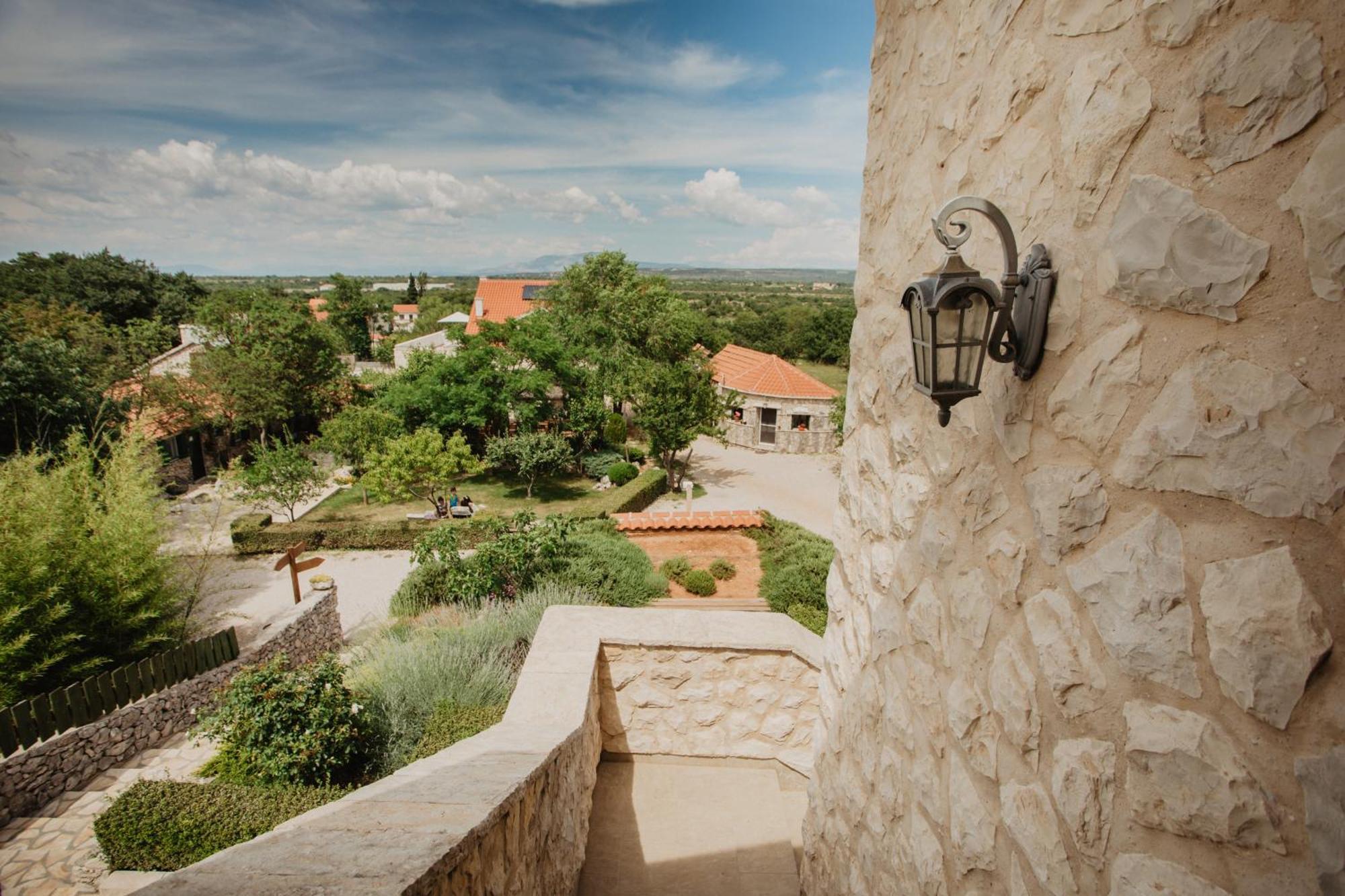 Kalpic Suites & Villa Lozovac Extérieur photo
