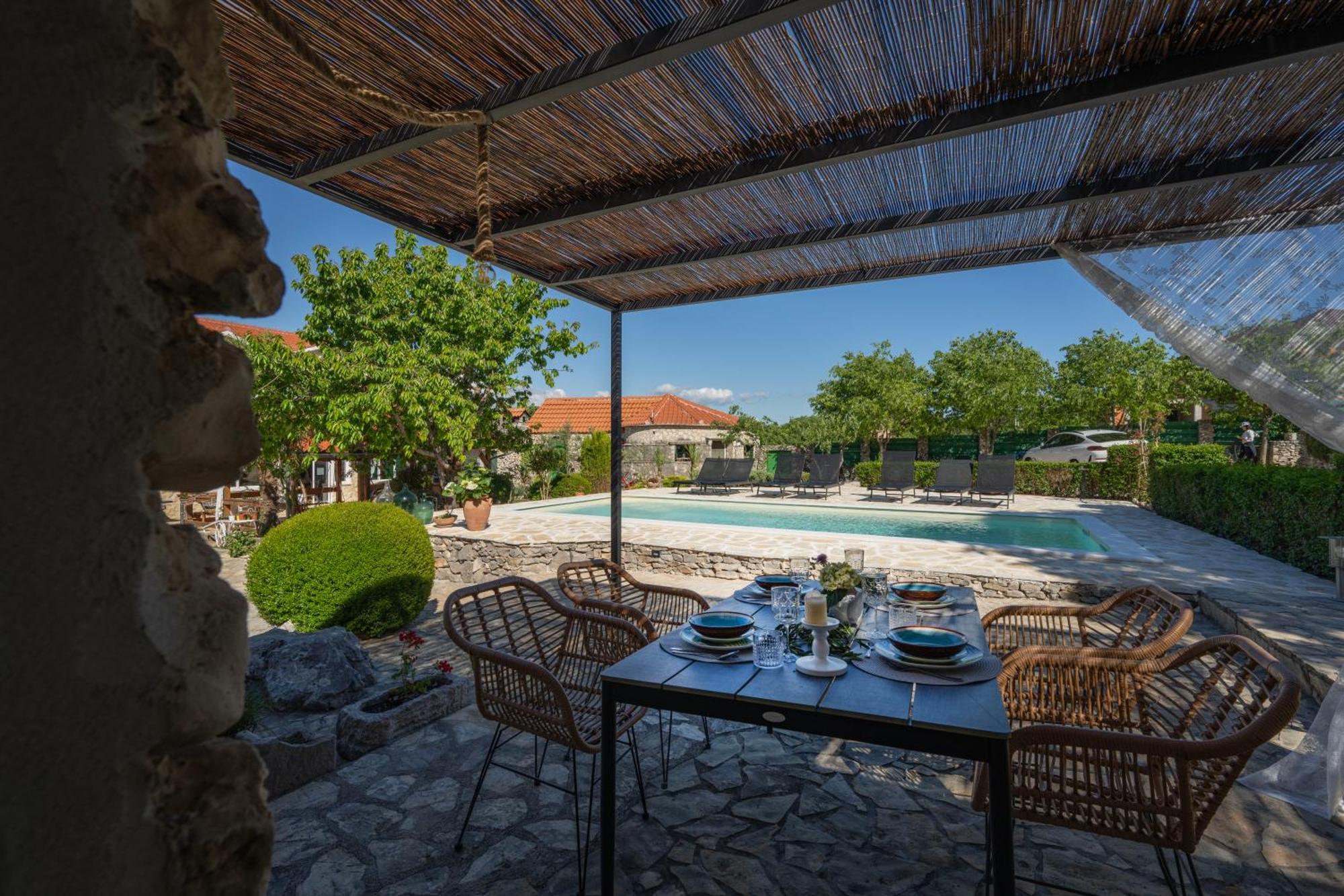 Kalpic Suites & Villa Lozovac Extérieur photo