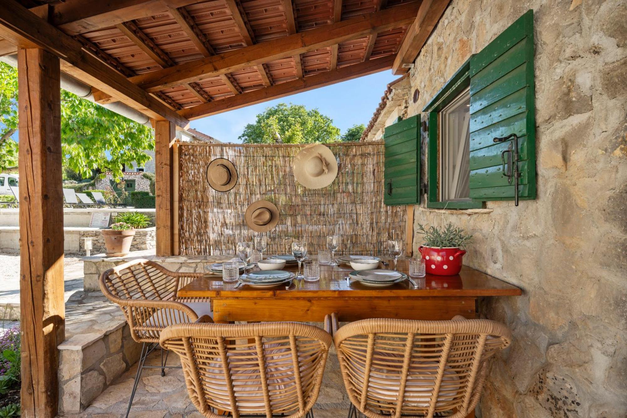 Kalpic Suites & Villa Lozovac Extérieur photo