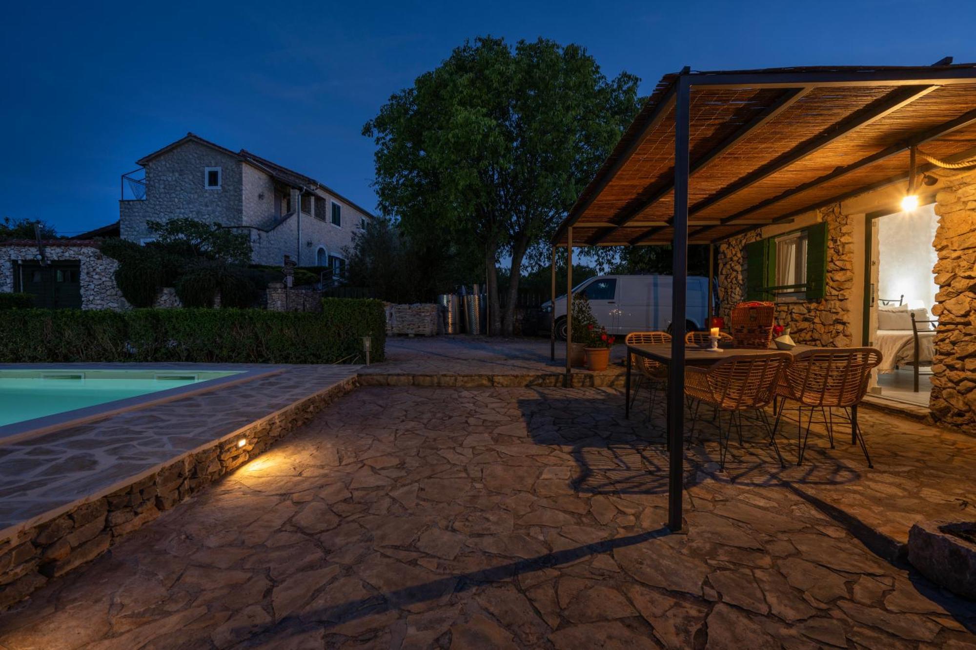 Kalpic Suites & Villa Lozovac Extérieur photo