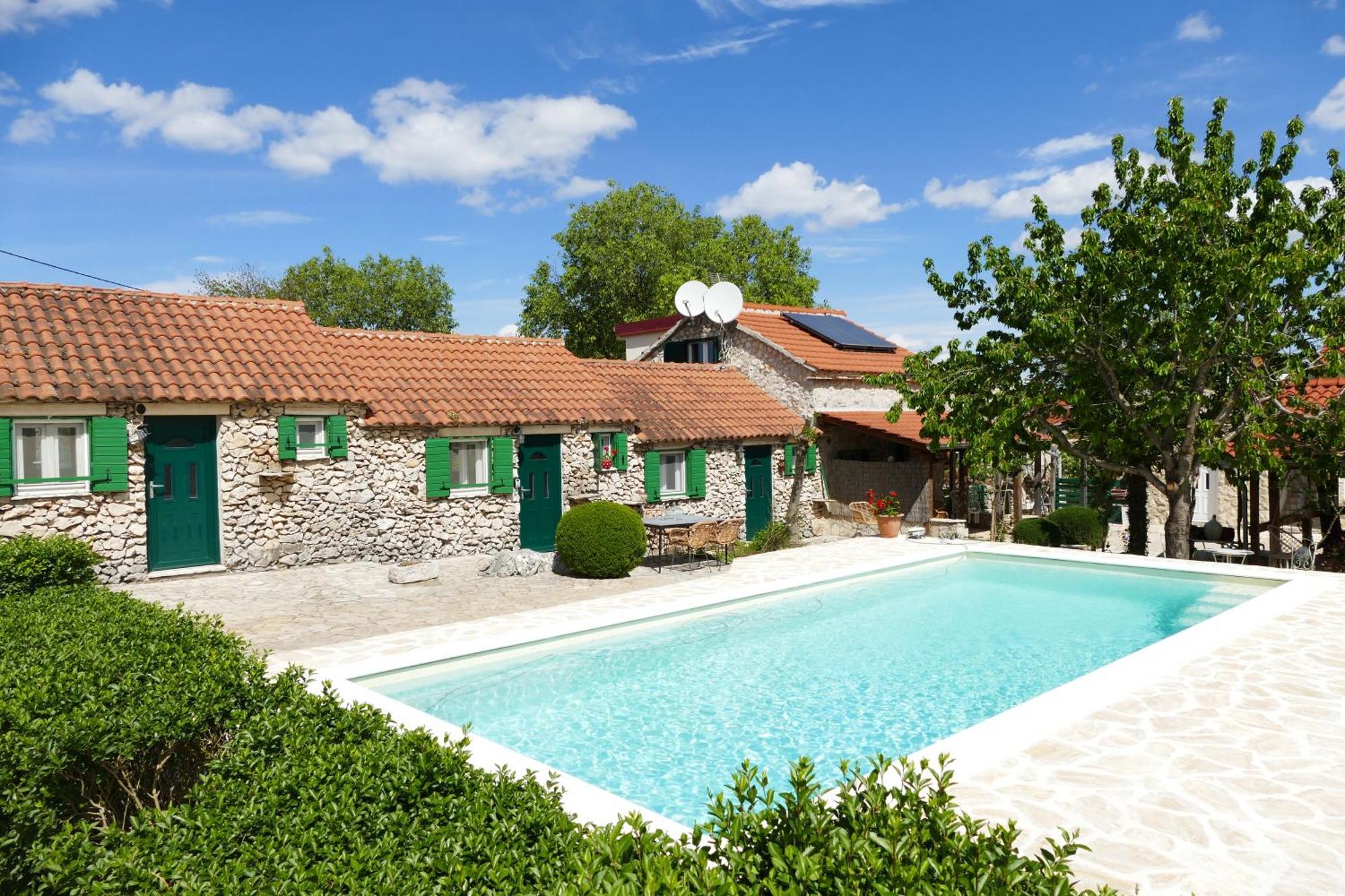 Kalpic Suites & Villa Lozovac Extérieur photo