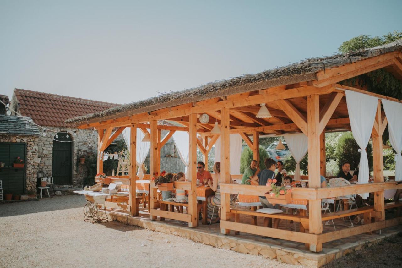 Kalpic Suites & Villa Lozovac Extérieur photo